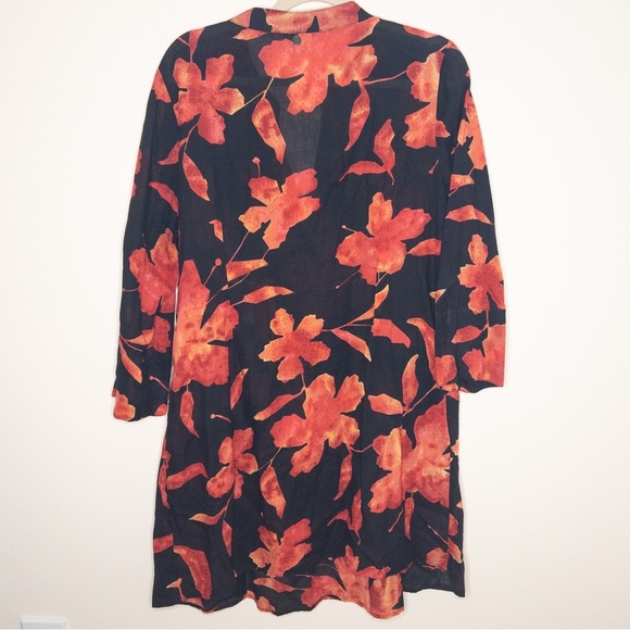 Soft Surroundings Hibiscus Floral Embroidered Tunic - Picture 8 of 9